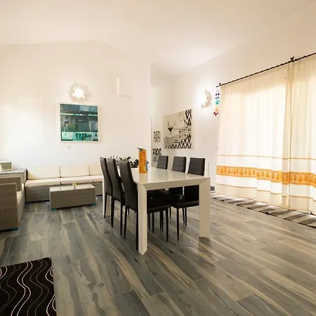 Casa Junchedda Loculi